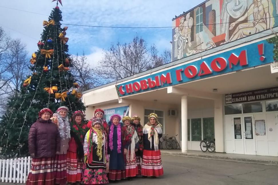 Анастасиевская славянского. Магазин станица Анастасиевская на новый год. Мыланка на Кубани.