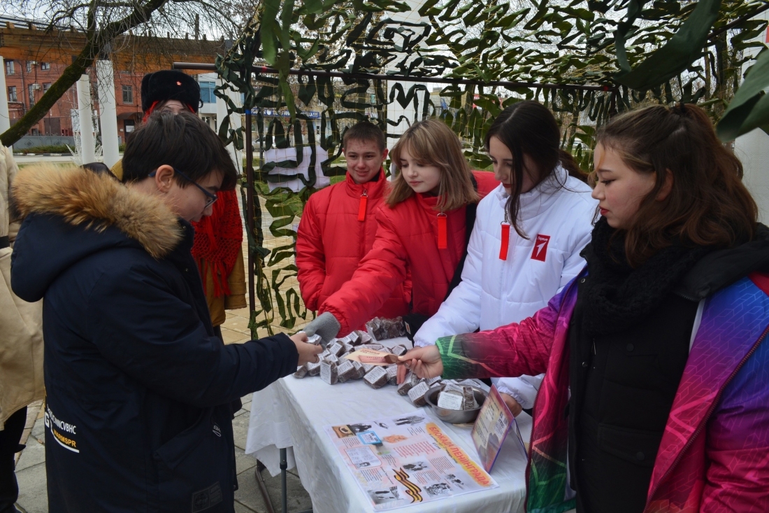 Всероссийская акция «Блокадный хлеб»