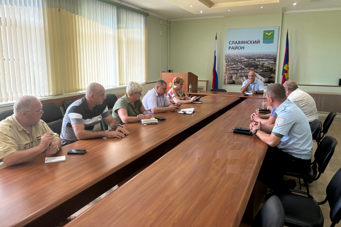 Обсудили вопросы межнациональных отношений