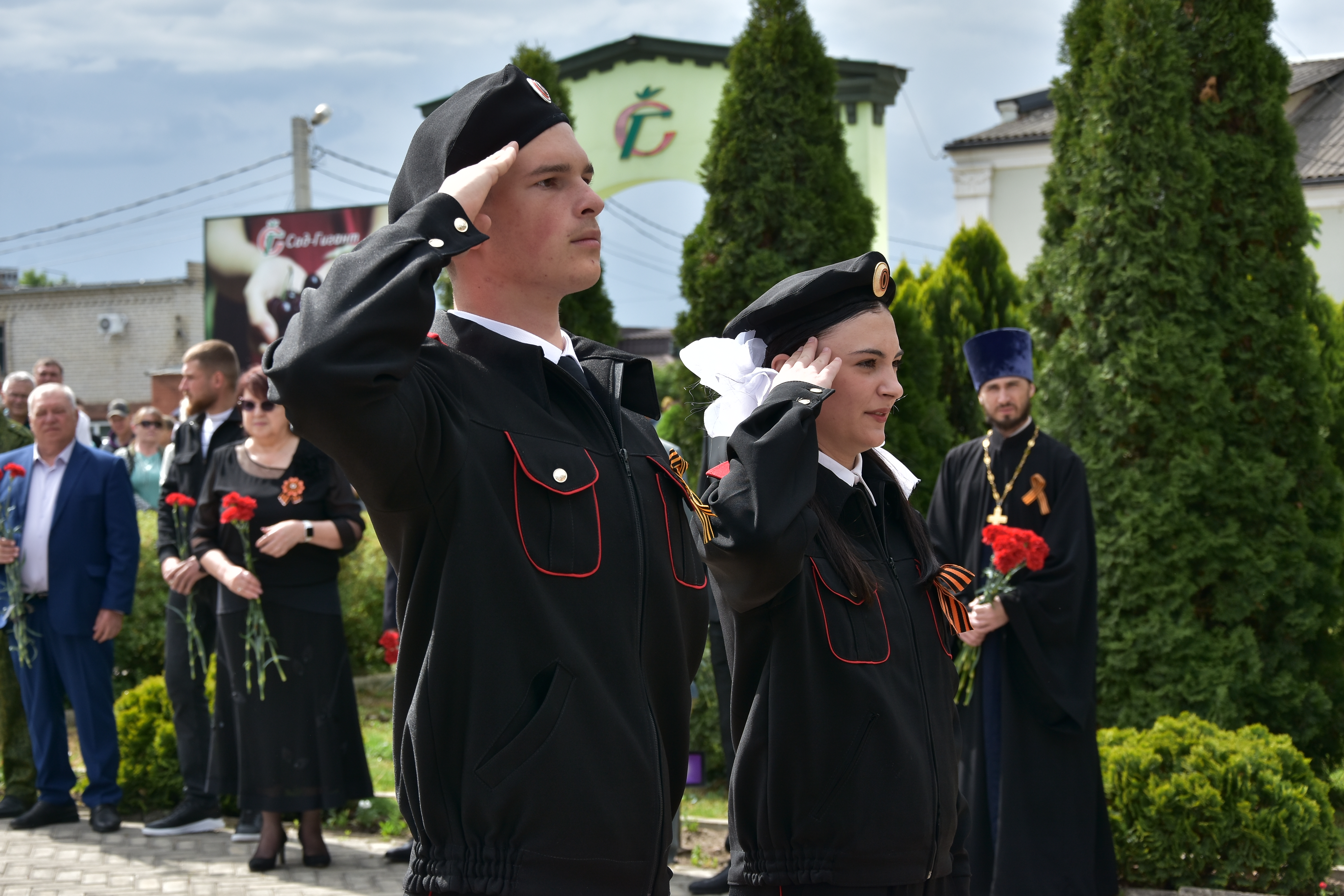 Торжественные мероприятия в честь 80-летия Победы проходят сегодня по всему Славянскому району
