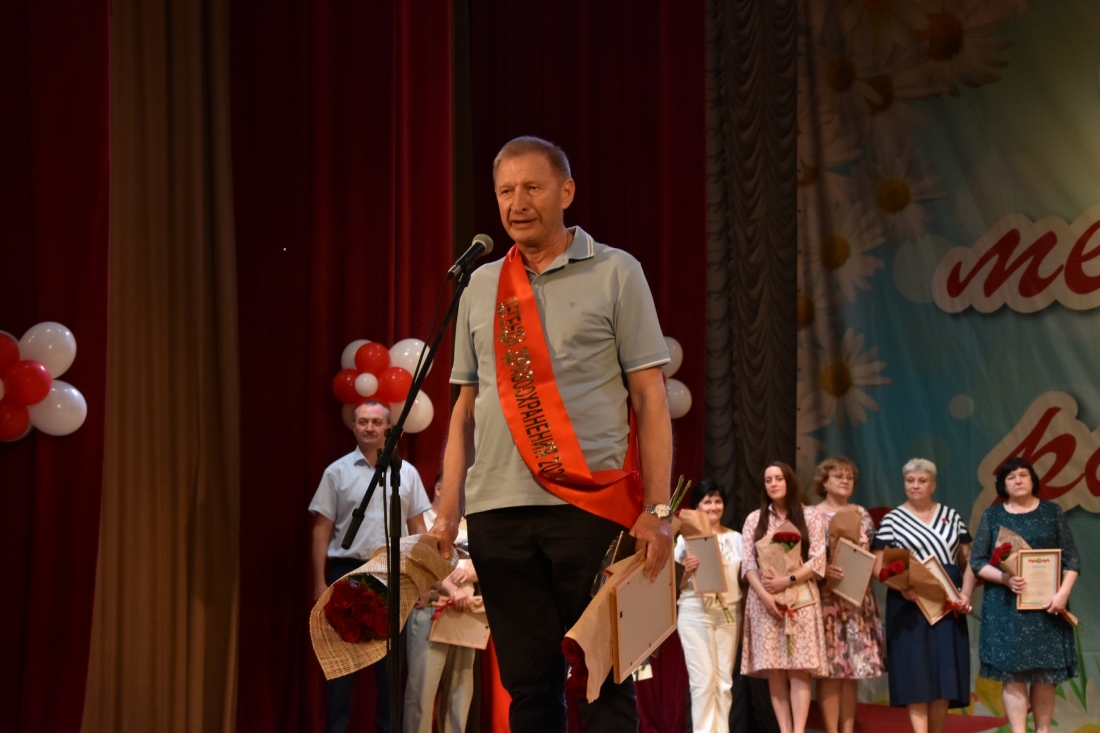 Люди в белых халатах