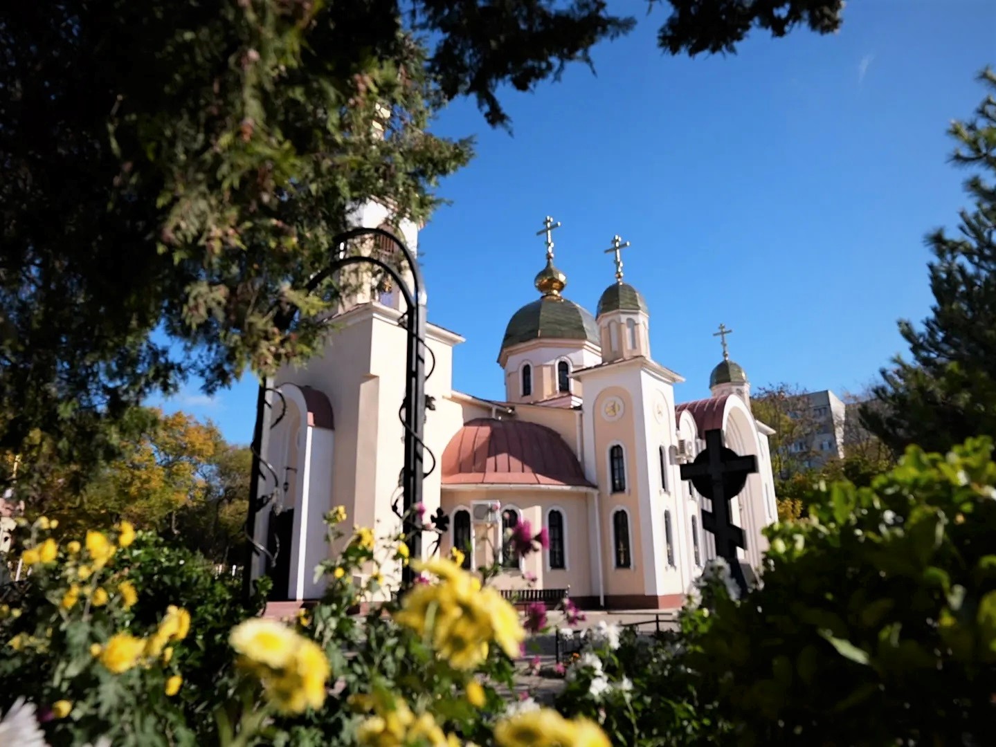 Вениамин Кондратьев принял участие в открытии и освящении часовни в Керчи