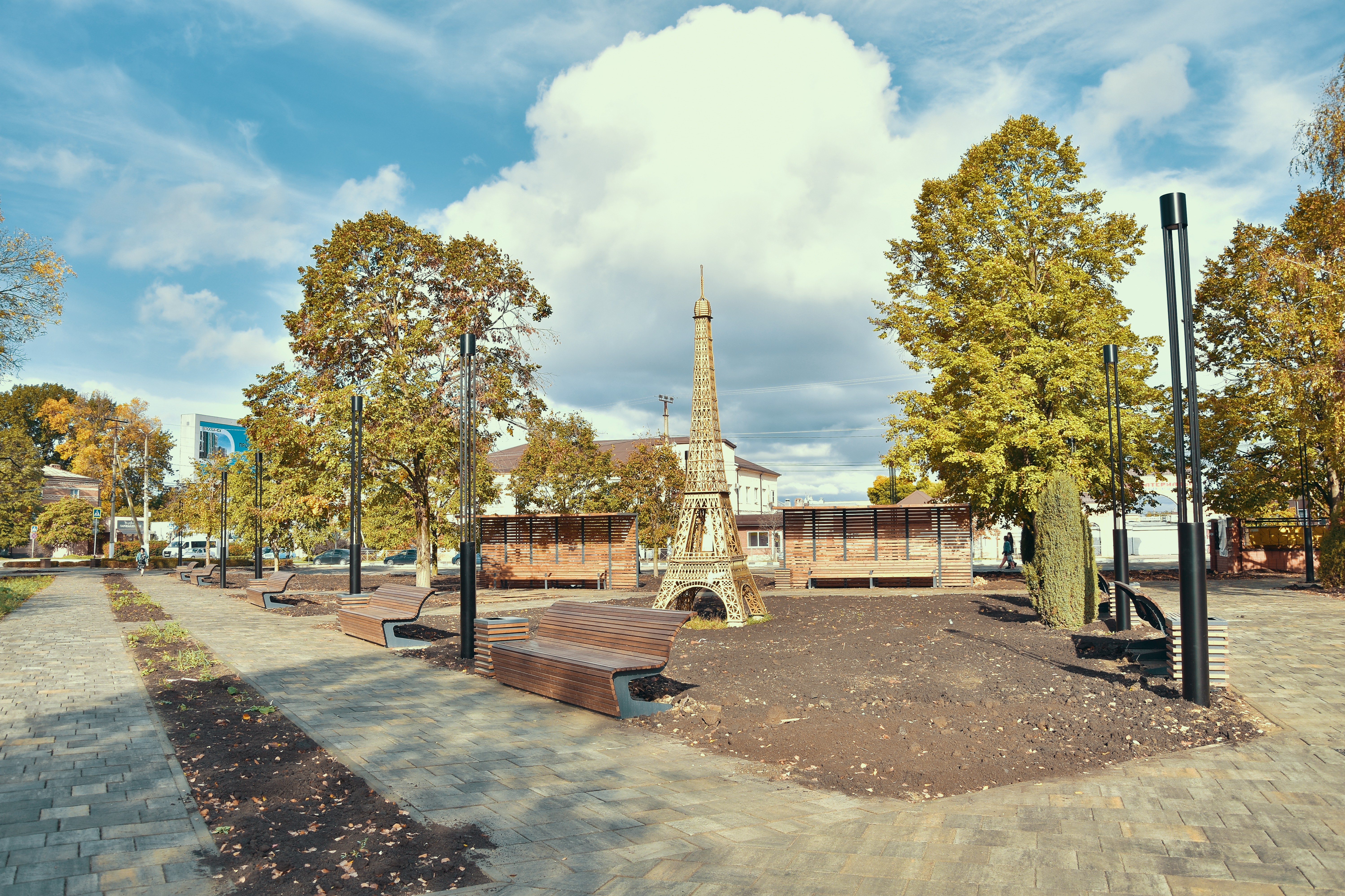 Завершено благоустройство парка им. Г.Ф. Пономаренко и участка ул. Красной в г. Славянске-на-Кубани