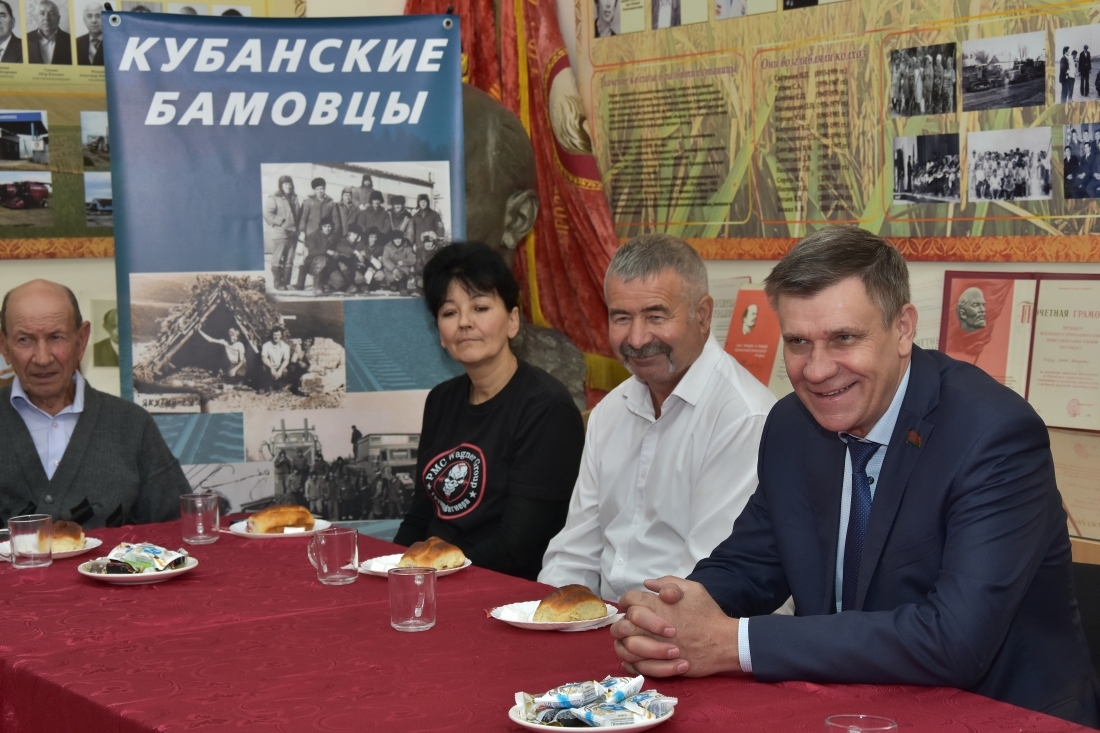 Слышишь, время гудит - БАМ