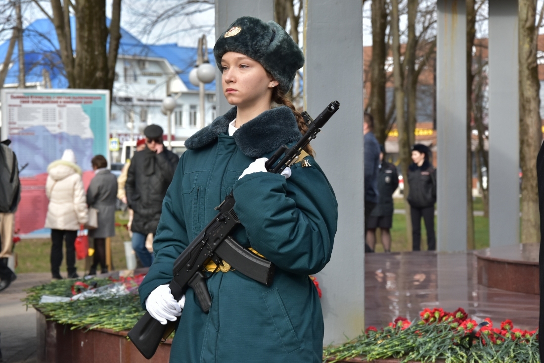 Защита своего Отечества - священный долг и честь