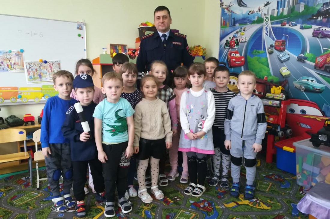 Пятнадцать  уроков безопасности провели госавтоинспекторы Славянского района в рамках акции «Внимание-дети!»