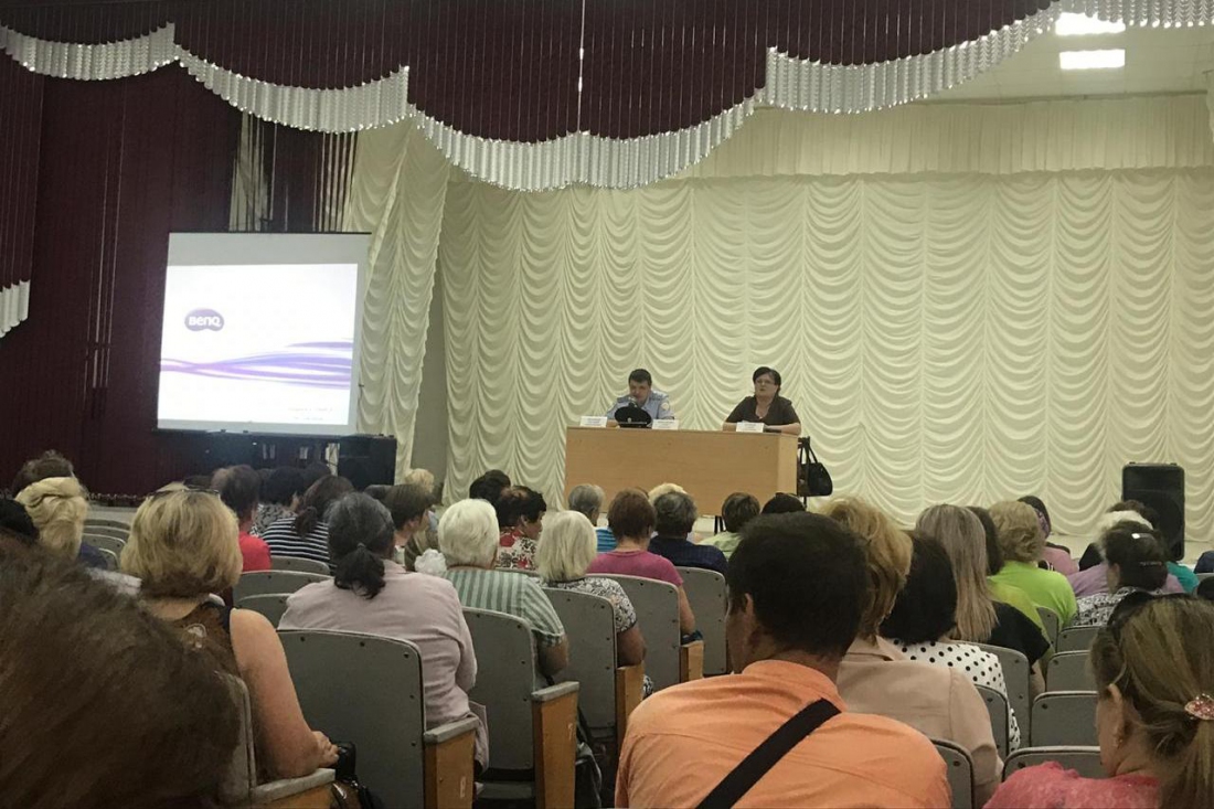 В Славянском районе в преддверии летних каникул полицейские провели серию родительских собраний