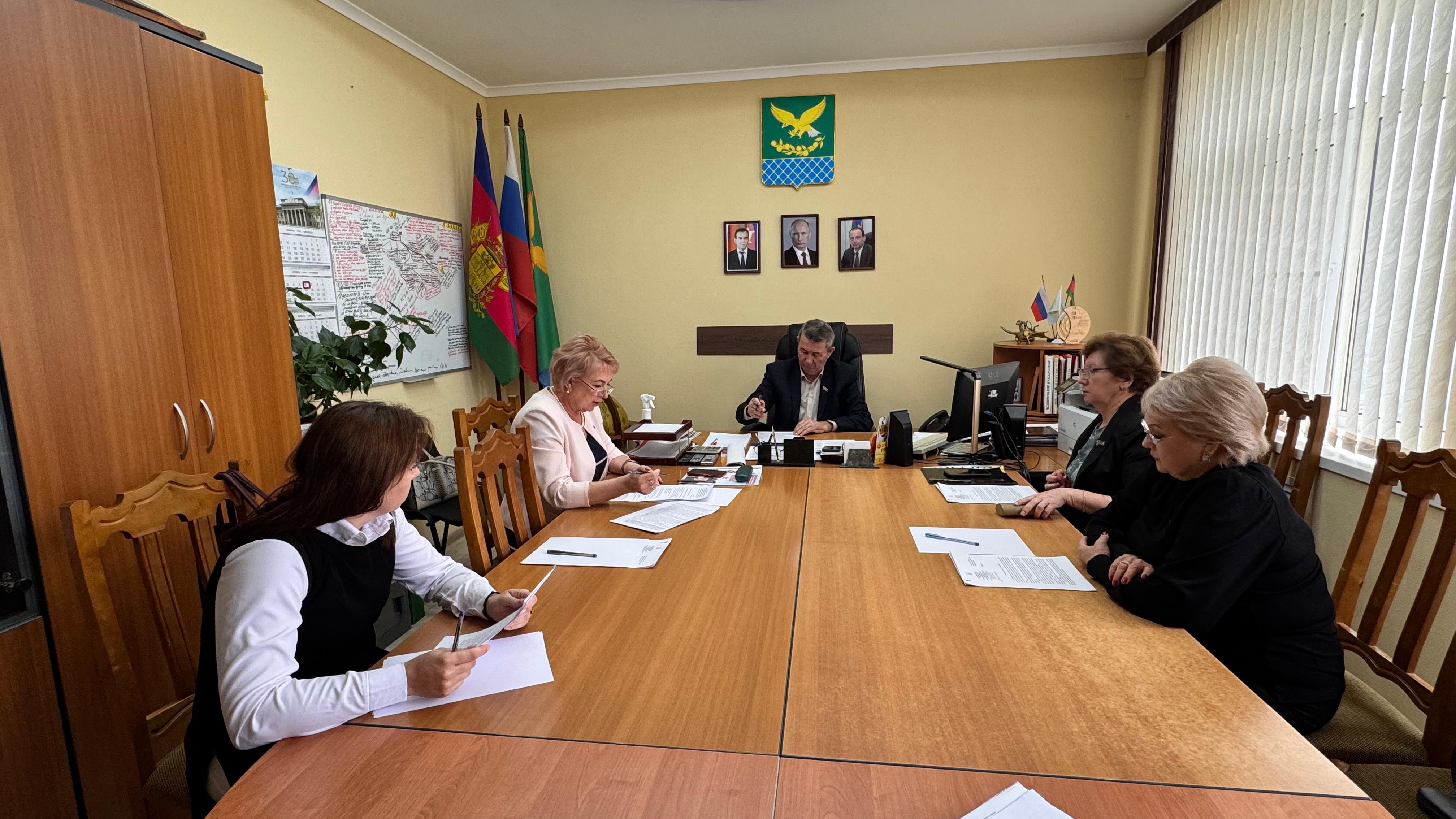 Рабочие будни депутатов