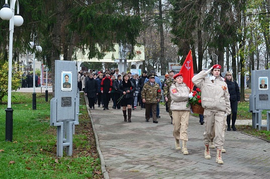 Памятно-мемориальное мероприятие ко Дню Неизвестного Солдата прошло в Славянске-на-Кубани