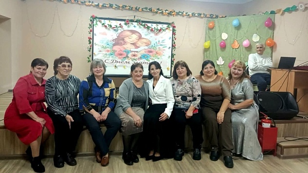 Тепло сердец для любимых мам и бабушек