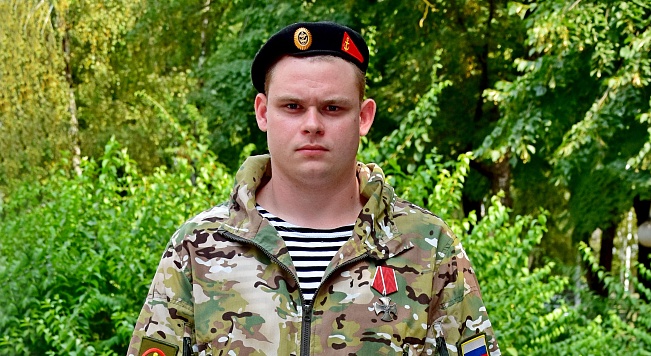 Встанем плечом к плечу за Родину!