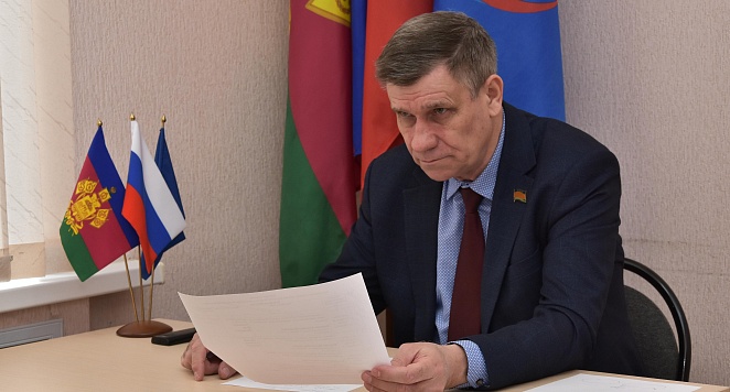 Депутат ЗСК Виктор Чернявский с рабочим визитом посетил Славянский район